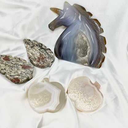 【A21】Druzy Agate Crystal Set Unicron Design Carving With 2 Flower Agate Apple 2 Sesame Stone Leaf